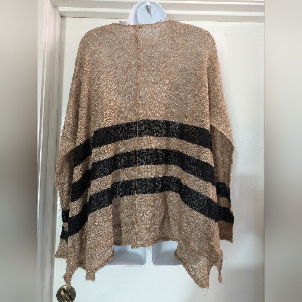 Free People ‘Twelve Roses’ Oversized Alpaca V-Neck Pullover Sweater - Picture 8 of 12